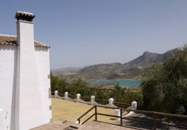 Zahara Country Property