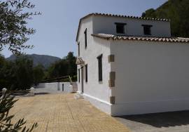 Zahara Country Property