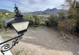 Peaceful Retreat Country Property