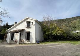 Peaceful Retreat Country Property