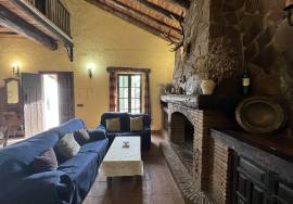 Peaceful Retreat Country Property