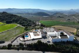 Rancho Navazo Country House