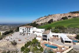 Rancho Navazo Country House