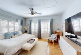 Luxury 4 Bed Townhouse For Sale in George Town The Cayman