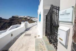 Luxury 3 Bed Villa For Sale in Santorini