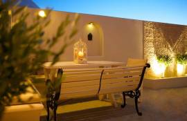 Luxury 3 Bed Villa For Sale in Santorini