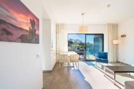 1 Bedroom Apartment with Pool and Garage