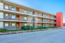 1 Bedroom Apartment with Pool and Garage 1 Bedroom Apartment with Pool and Garage