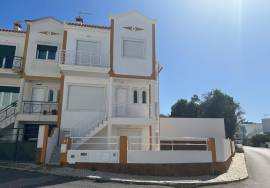 For sale - Semi-detached house T3 + 1, Ericeira