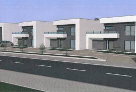 For Sale - Land, construction of 4 Houses, T3 - Torres Vedras