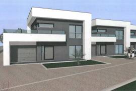 For Sale - Land, construction of 4 Houses, T3 - Torres Vedras