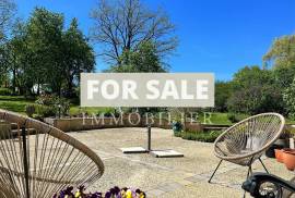 Exceptional Property with Guest Gite and Land Exceptional Property with Guest Gite and Land