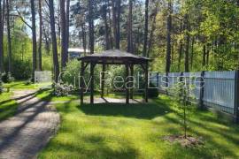 Detached house for rent in Jurmala, 200.00m2