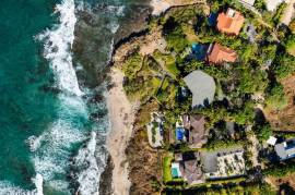 Villa Esperanza Beachfront: Near the Coast and Oceanfront House For Sale in Playa Negra