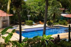 Drift Away Lodge: Near the Coast Hotel/Resort/Hostel For Sale in Playa Avellanas