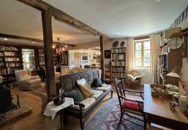 Charming Gascon Farmhouse with Pool, Lake & Mountain Views