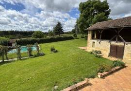 Charming Gascon Farmhouse with Pool, Lake & Mountain Views