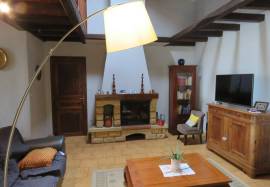 Old house for sale, 8 rooms - Boulogne-sur-Gesse 31350