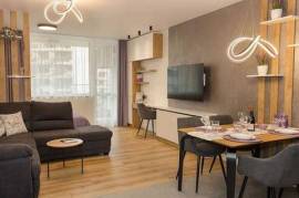 Modern Haven / 1BD Apartment in the City Center