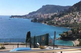 ROQUEBRUNE CAP MARTIN- 2 ROOMS FOR RENT WITH PARKING FACING THE SEA AND MONACO