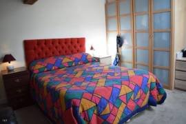 €189000 - Between Civray & Lizant : Large 5 Bedroom House - Established B&B business