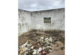 Moradia T10 para recuperar localizada em Santo Isidro de Pegões