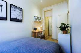 Condo/Apartment T2 for sale in Benfica, Lisboa