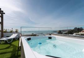 Apartment in Nazare with private rooftop | Silver Coast Portugal