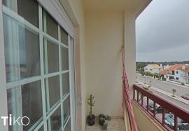 NOVELTY! T2 in Azeitão good areas, 2 balconies, great condition conservation and storage room!