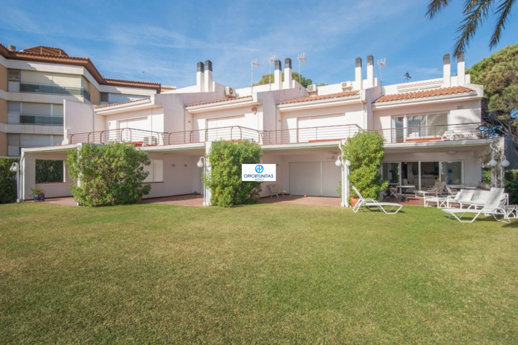 SEAFRONT Terraced house in Cambrils - Vilafortuny