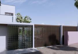 4-Bedroom Modern Villa - 1 ha of Land - Funchal, Lagos, Portugal