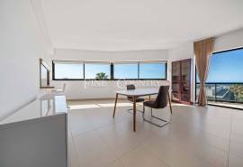 Exquisite 3-bedroom apartment with panoramic sea views at Praia de Forte Novo