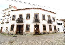 Centennial palace in Oledo – Idanha-a-Nova