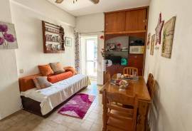 1 bedroom apartment on the beach avenue of Quarteira