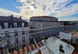 Duplex apartment, 316m2, 4 bedrooms, terraces, view, parking, elevator, Santo Antonio