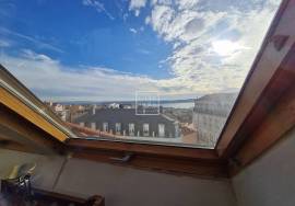 Duplex apartment, 316m2, 4 bedrooms, terraces, view, parking, elevator, Santo Antonio