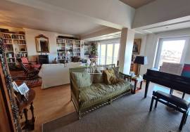 Duplex apartment, 316m2, 4 bedrooms, terraces, view, parking, elevator, Santo Antonio