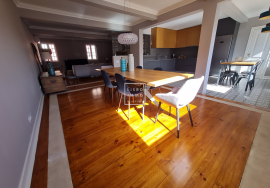 Duplex T4 231m2 renovated, view, parking, Estrela