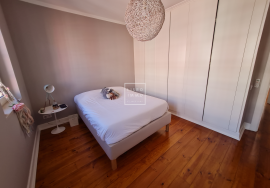 Duplex T4 231m2 renovated, view, parking, Estrela