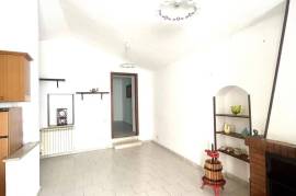 House Containing 2 Apartments for sale in Veroli Lazio Italy