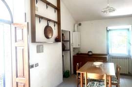 House Containing 2 Apartments for sale in Veroli Lazio Italy