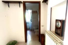 House Containing 2 Apartments for sale in Veroli Lazio Italy