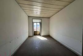 Discover a unique investment opportunity in the heart of Setúbal!