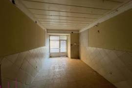 Discover a unique investment opportunity in the heart of Setúbal!