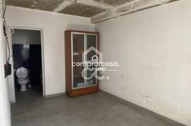 Industrial Warehouse for Sale in São Félix da Marinha