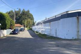 Industrial Warehouse for Sale in São Félix da Marinha