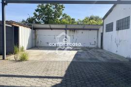 Industrial Warehouse for Sale in São Félix da Marinha
