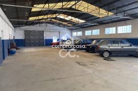 Industrial Warehouse for Sale in São Félix da Marinha