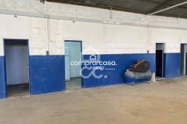 Industrial Warehouse for Sale in São Félix da Marinha