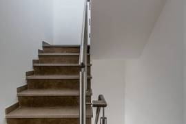 New T2 Duplex with river view from Terrace, Box and swimming pool 5 minutes from Praia da Rocha!